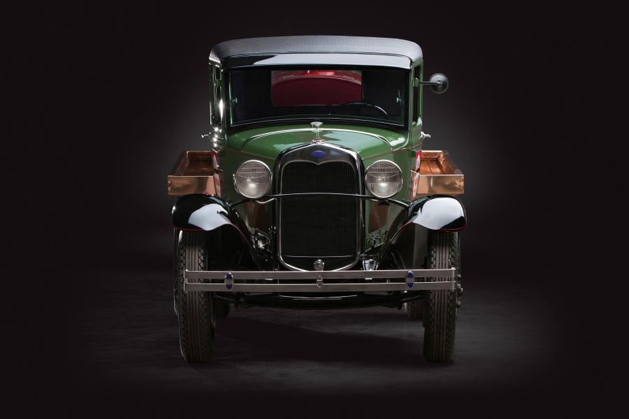  Ford Model AA Fuel Tanker 1930 года  (фото 6 из 7)